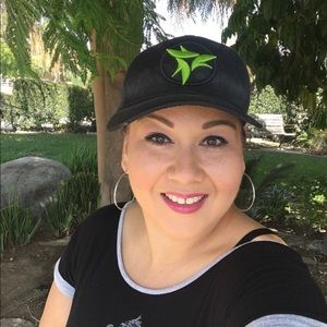 Meet your Posher, Deanna